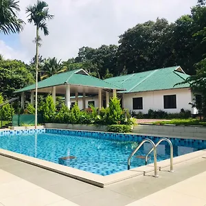 Hotel Aura By Bob 
