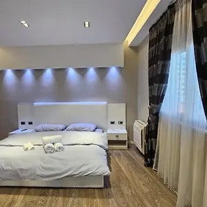 Apartment Aura Skanderbeg Square 
